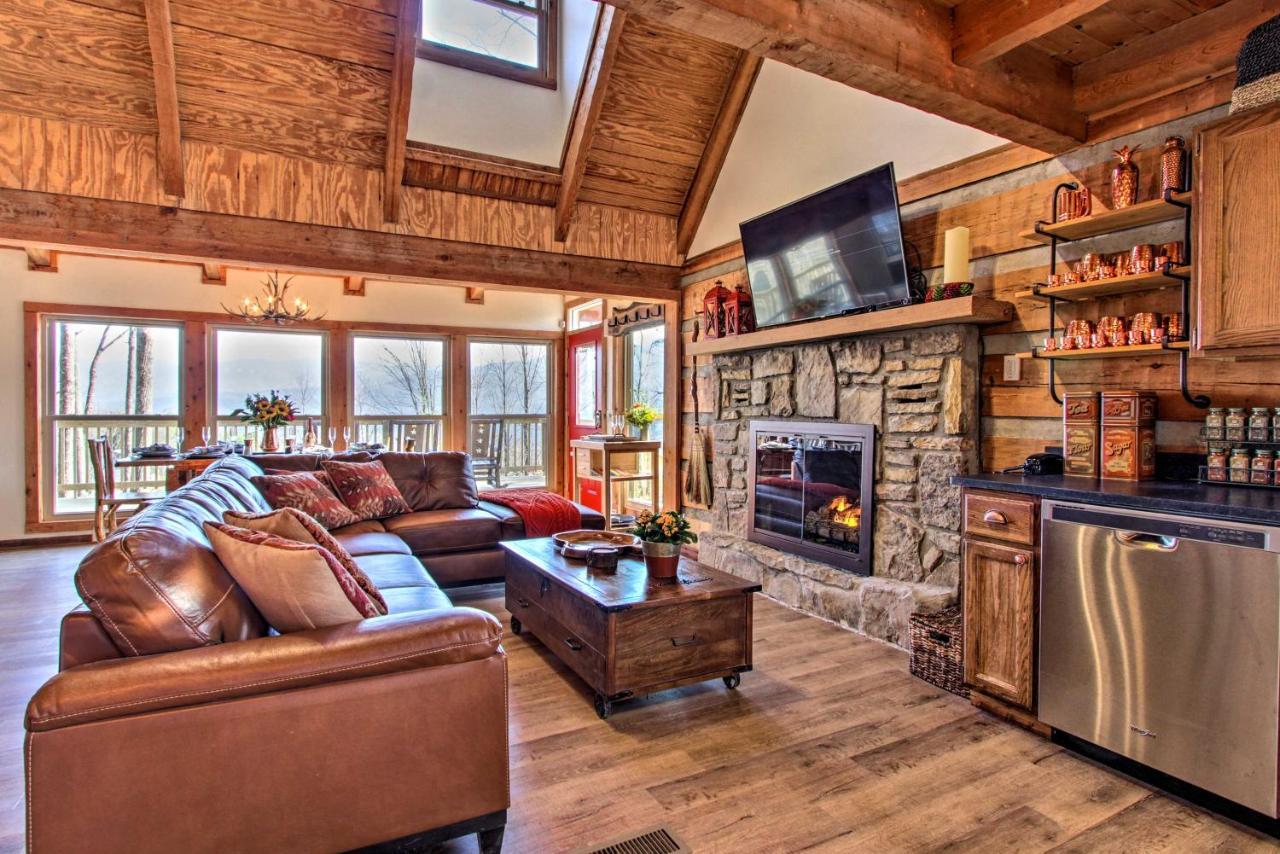 Panoramic-View Gatlinburg Cabin With Private Hot Tub Dış mekan fotoğraf